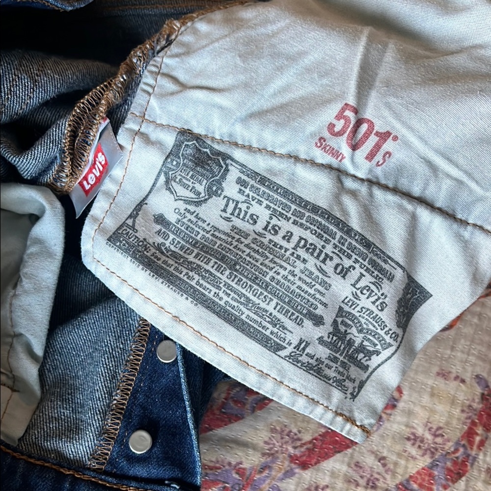 Levi Skinny Jeans - Picture 5 of 12
